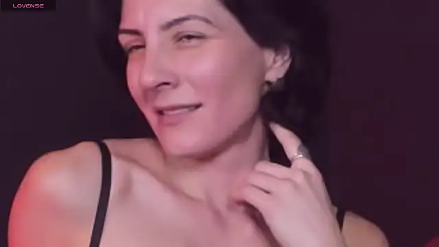 Snapshot of LorenDaze chatting on 12.04.24 LorenDaze online show from 12.04.24