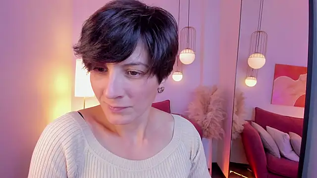 Snapshot of LorenDaze chatting on 10.07.25 LorenDaze online show from 10.07.25