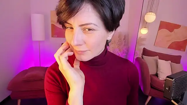 Snapshot of LorenDaze chatting on 11.07.25 LorenDaze online show from 11.07.25