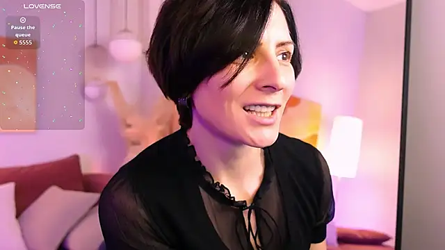 Snapshot of LorenDaze chatting on 02.18.26 LorenDaze online show from 02.18.26