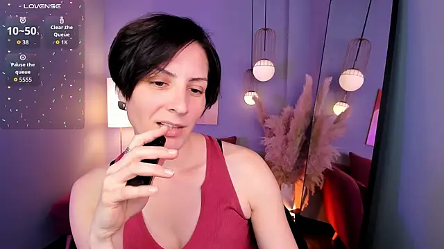 LorenDaze online show from 07.08.26