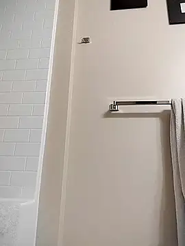 eatmeplease44 online show from 12.20.25