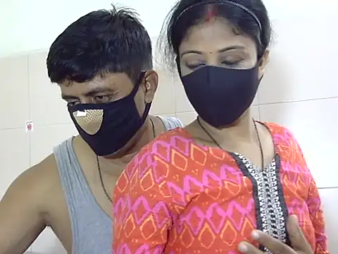 Snapshot of Indian_Horny_Wife chatting on 09.17.25 Indian Horny Wife online show from 09.17.25