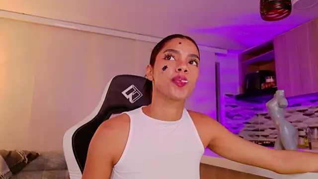 liagirl cute online show from 02.28.26