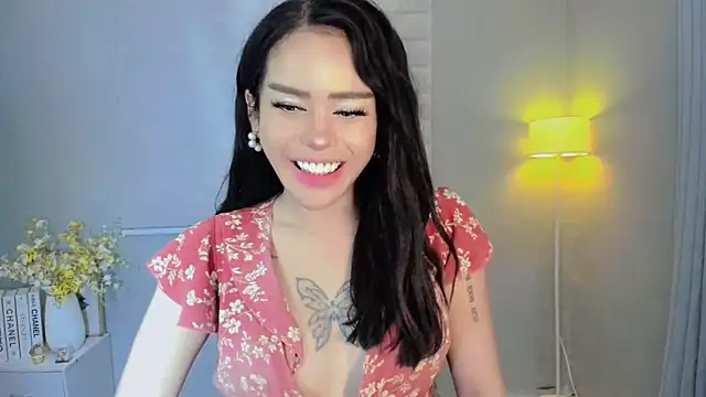Snapshot of Patricia_fox chatting on 02.16.25 Patricia fox online show from 02.16.25