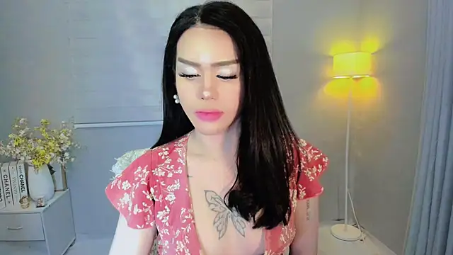 Snapshot of Patricia_fox chatting on 02.19.25 Patricia fox online show from 02.19.25