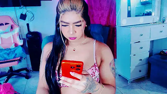 violet bigcock774 online show from 10.20.25