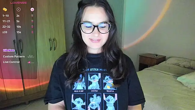 Snapshot of anna_love_hot chatting on 12.16.24 anna love hot online show from 12.16.24