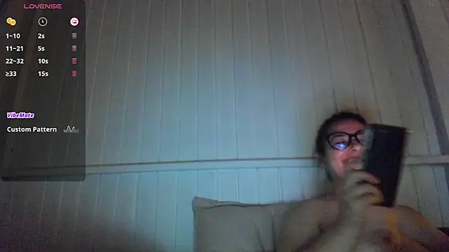 Snapshot of anna_love_hot chatting on 02.06.25 anna love hot online show from 02.06.25