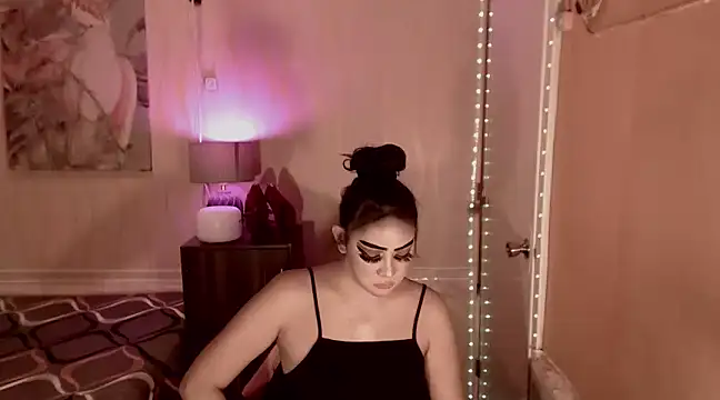 Snapshot of Biancafoxie chatting on 12.27.24 Biancafoxie online show from 12.27.24