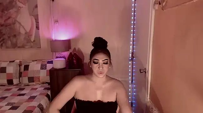 Snapshot of Biancafoxie chatting on 02.11.25 Biancafoxie online show from 02.11.25