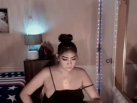 Snapshot of Biancafoxie chatting on 10.22.25 Biancafoxie online show from 10.22.25