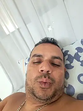 Snapshot of Ben_joseph1976 chatting on 12.28.24 Ben joseph1976 online show from 12.28.24