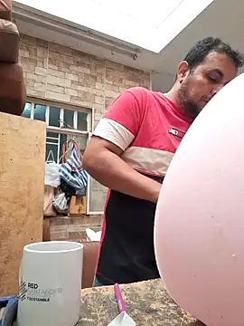 Snapshot of Ben_joseph1976 chatting on 01.28.25 Ben joseph1976 online show from 01.28.25