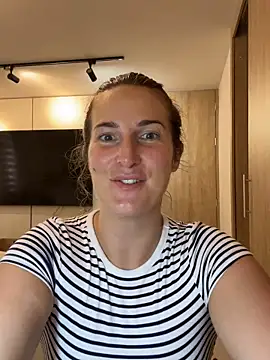 Thescorpionfr online show from 11.18.25