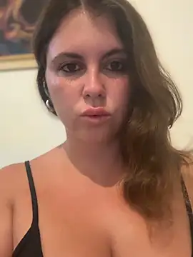 Snapshot of Samantha_official chatting on 06.22.26 Samantha official online show from 06.22.26