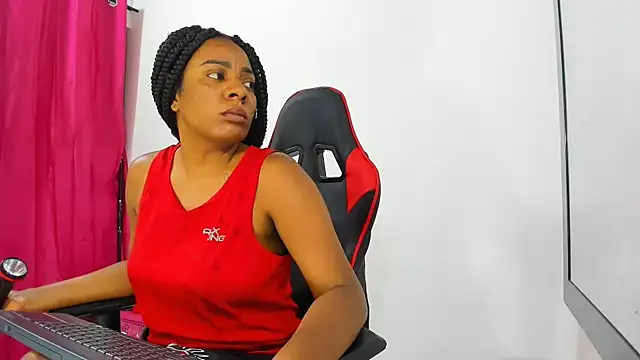 Pamela noah22 online show from 04.15.26