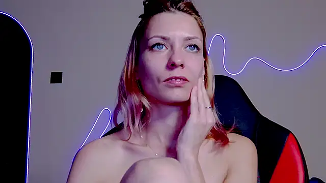 karo123421 online show from 10.30.25