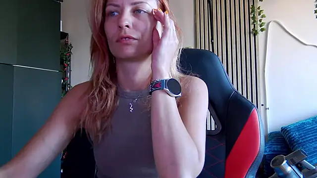 Snapshot of karo123421 chatting on 06.28.26 karo123421 online show from 06.28.26
