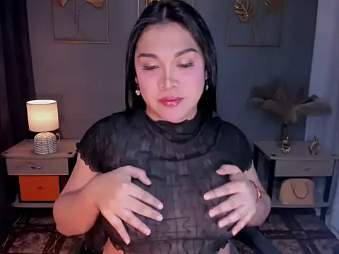 MaxeneCullens online show from 09.17.25