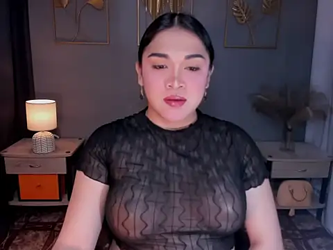 MaxeneCullens online show from 11.10.25