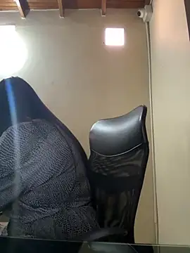 kendall 52 online show from 09.10.25