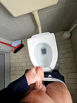 Dolceporco19 online show from 12.18.24