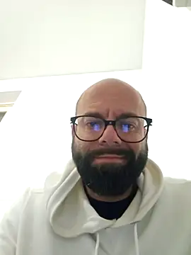 Dolceporco19 online show from 10.21.25