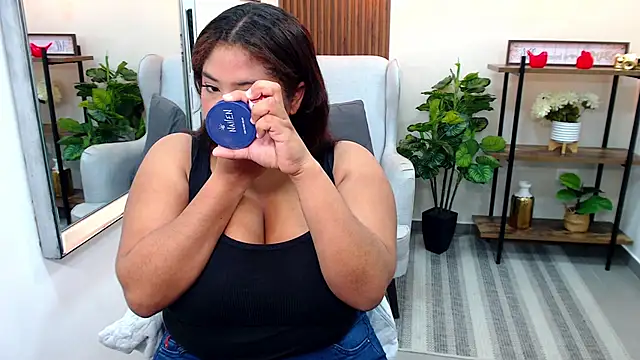 Kenya--Buhle online show from 03.22.25