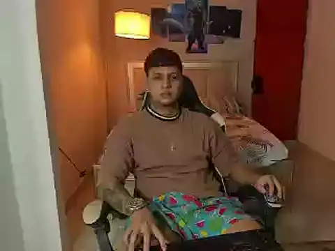 Snapshot of Jake_simons chatting on 12.21.24 Jake simons online show from 12.21.24