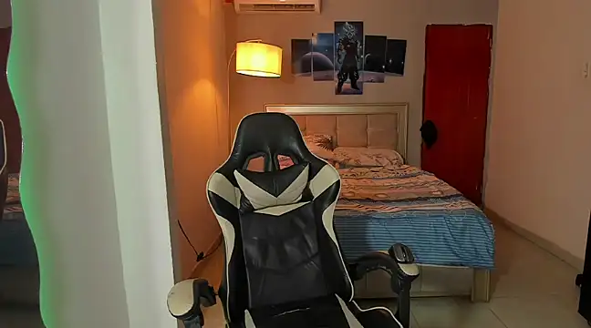 Snapshot of Jake_simons chatting on 01.09.25 Jake simons online show from 01.09.25