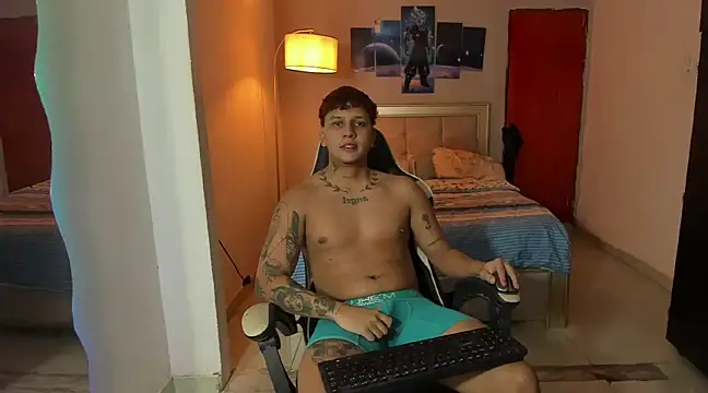 Snapshot of Jake_simons chatting on 01.30.25 Jake simons online show from 01.30.25