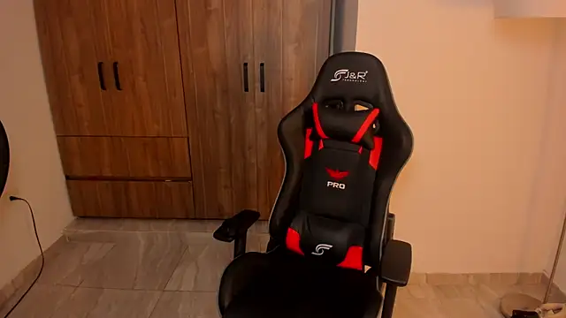 Snapshot of Jake_simons chatting on 09.10.25 Jake simons online show from 09.10.25