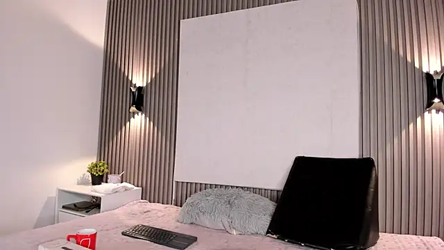 Zafiiraa online show from 01.10.26