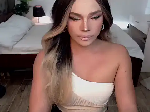 Snapshot of liaa_lurrecams chatting on 11.06.25 liaa lurrecams online show from 11.06.25