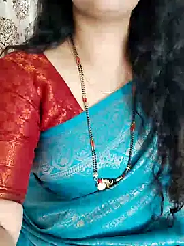 Snapshot of Indian_desi_wife chatting on 12.13.24 Indian desi wife online show from 12.13.24