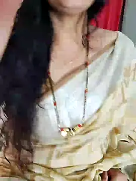 Snapshot of Indian_desi_wife chatting on 12.18.24 Indian desi wife online show from 12.18.24