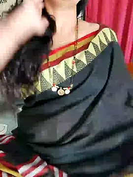 Snapshot of Indian_desi_wife chatting on 12.25.24 Indian desi wife online show from 12.25.24