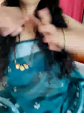 Snapshot of Indian_desi_wife chatting on 12.28.24 Indian desi wife online show from 12.28.24