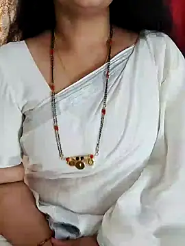 Snapshot of Indian_desi_wife chatting on 01.21.25 Indian desi wife online show from 01.21.25