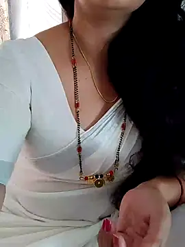 Snapshot of Indian_desi_wife chatting on 01.21.25 Indian desi wife online show from 01.21.25