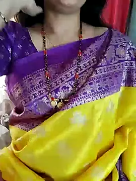 Snapshot of Indian_desi_wife chatting on 01.24.25 Indian desi wife online show from 01.24.25