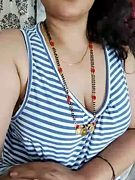 Snapshot of Indian_desi_wife chatting on 01.26.25 Indian desi wife online show from 01.26.25