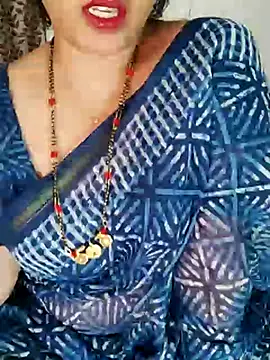 Snapshot of Indian_desi_wife chatting on 02.21.25 Indian desi wife online show from 02.21.25