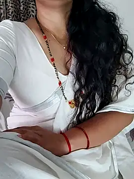 Snapshot of Indian_desi_wife chatting on 03.19.25 Indian desi wife online show from 03.19.25