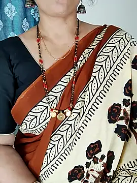 Snapshot of Indian_desi_wife chatting on 10.02.25 Indian desi wife online show from 10.02.25