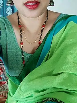 Snapshot of Indian_desi_wife chatting on 10.14.25 Indian desi wife online show from 10.14.25