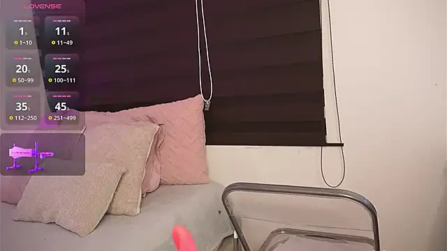 Snapshot of Alexxandra_12 chatting on 02.20.25 Alexxandra 12 online show from 02.20.25