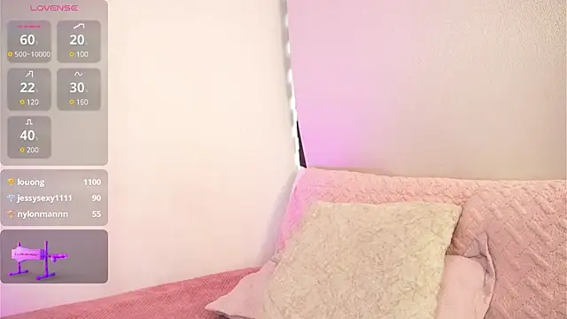 Snapshot of Alexxandra_12 chatting on 03.22.25 Alexxandra 12 online show from 03.22.25
