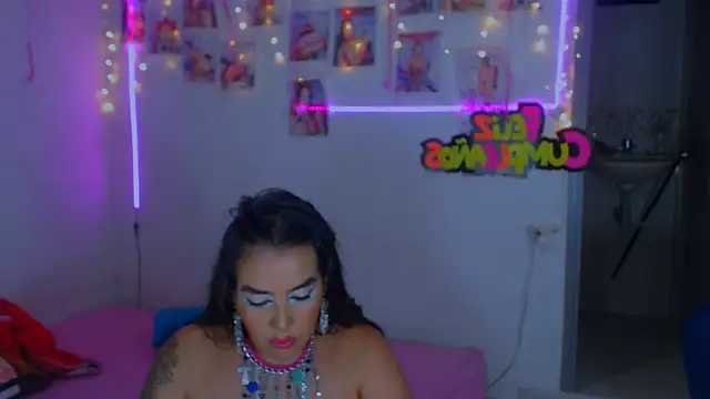 Snapshot of sweet_vanessa_22 chatting on 01.25.25 sweet vanessa 22 online show from 01.25.25